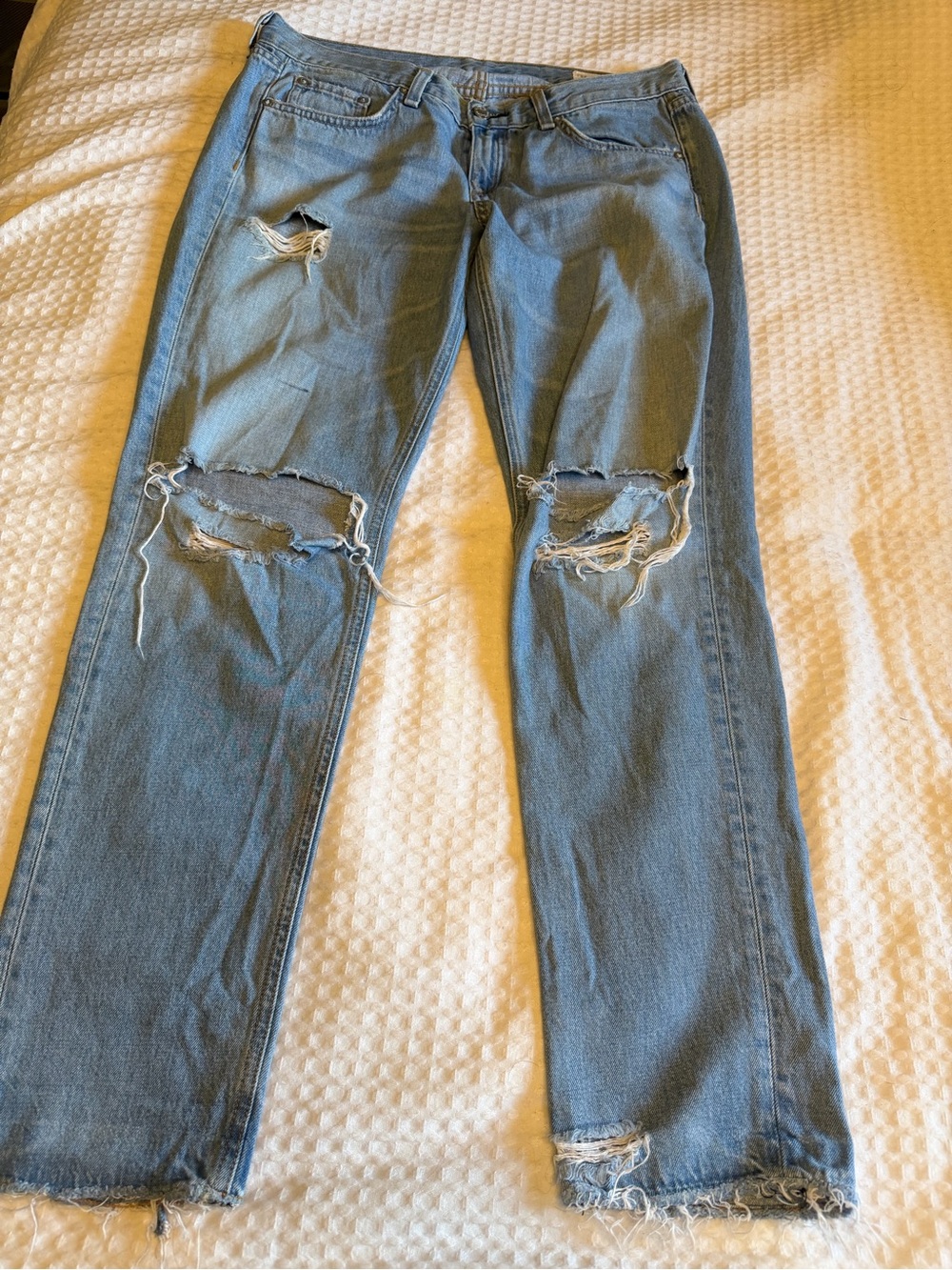 rag & bone Women’s Light Blue Straight Jeans with Distressed Knees